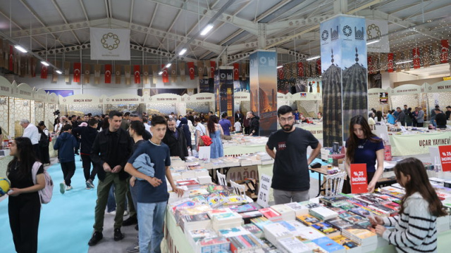 Mardin'de 3. Kitap Fuarı açıldı