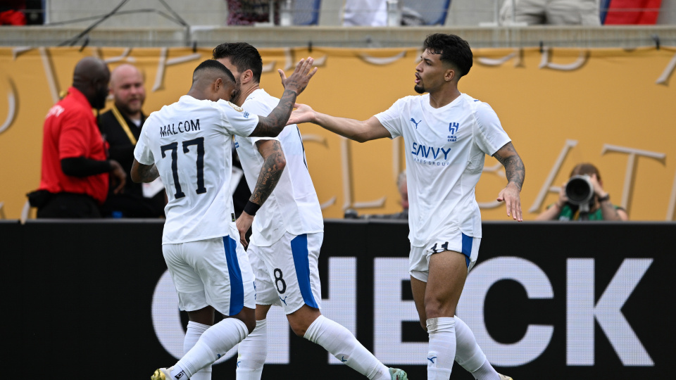 Al Hilal, şampiyonluk umudunu son maça taşıdı!