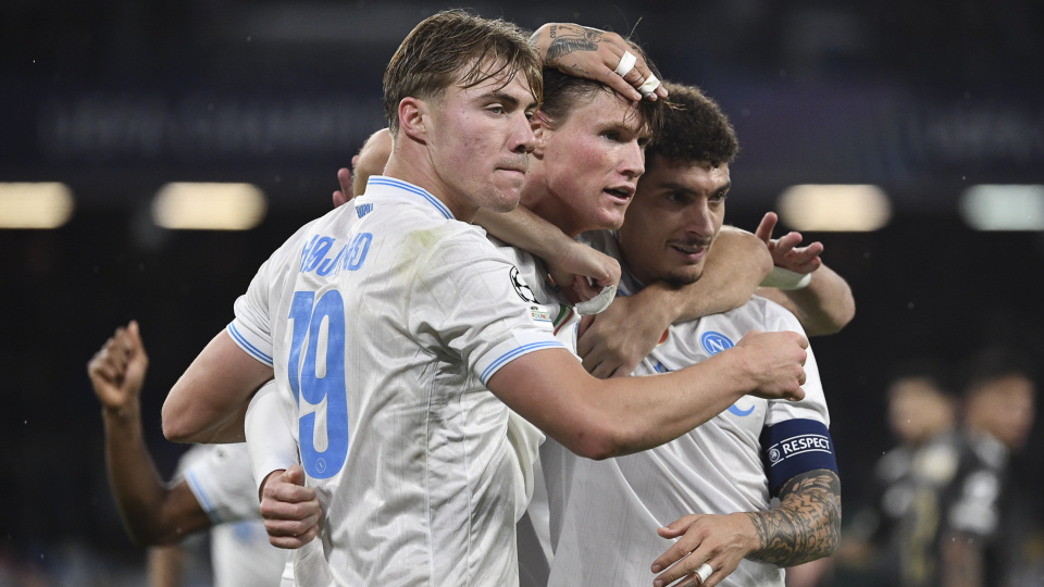 Napoli Devler Ligi'ni garantiledi!