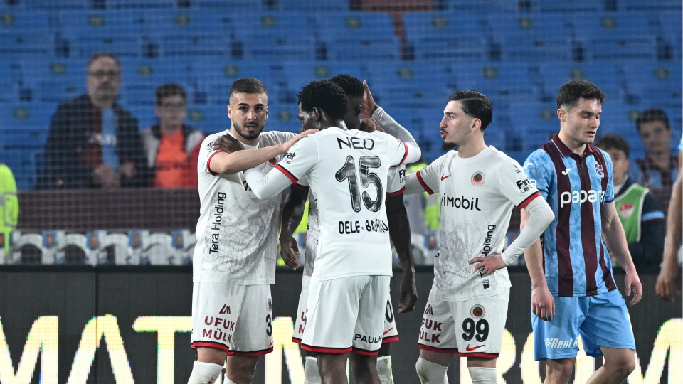 Gençlerbirliği, Süper Lig'de kaldı!