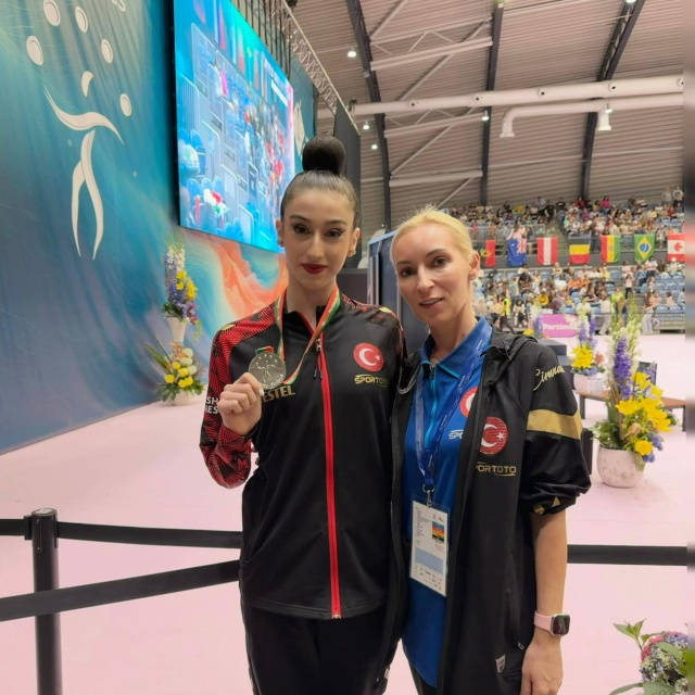 Hatice Gökçe Emir'den tarihi madalya!