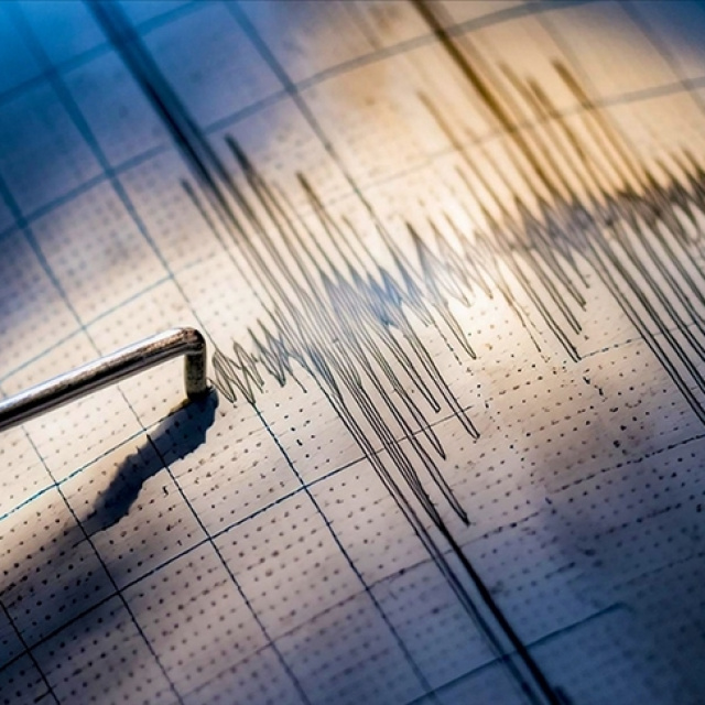 Çin'de 5,2 büyüklüğünde deprem: 2 ölü