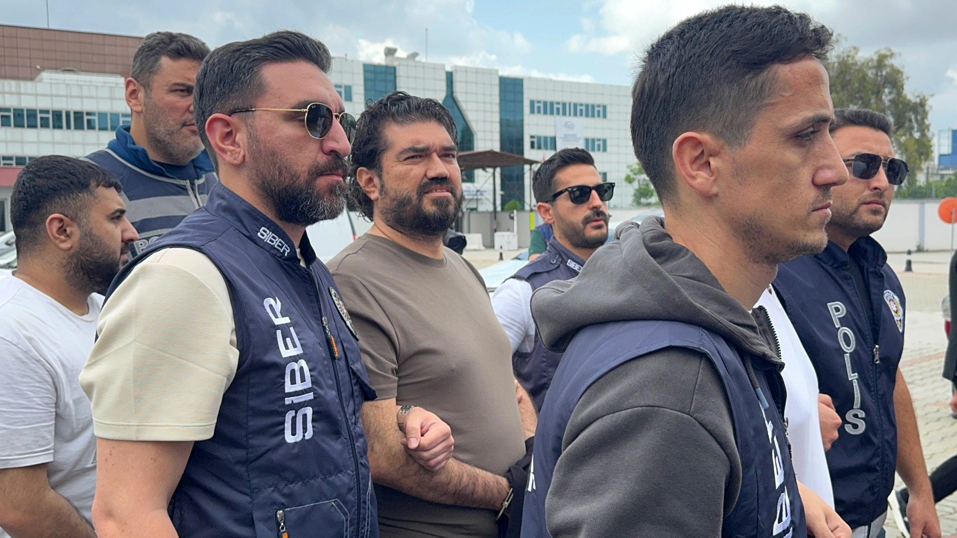 Rasim Ozan Kütahyalı tutuklandı! SON DAKİKA HABERİ | Son dakika haberleri