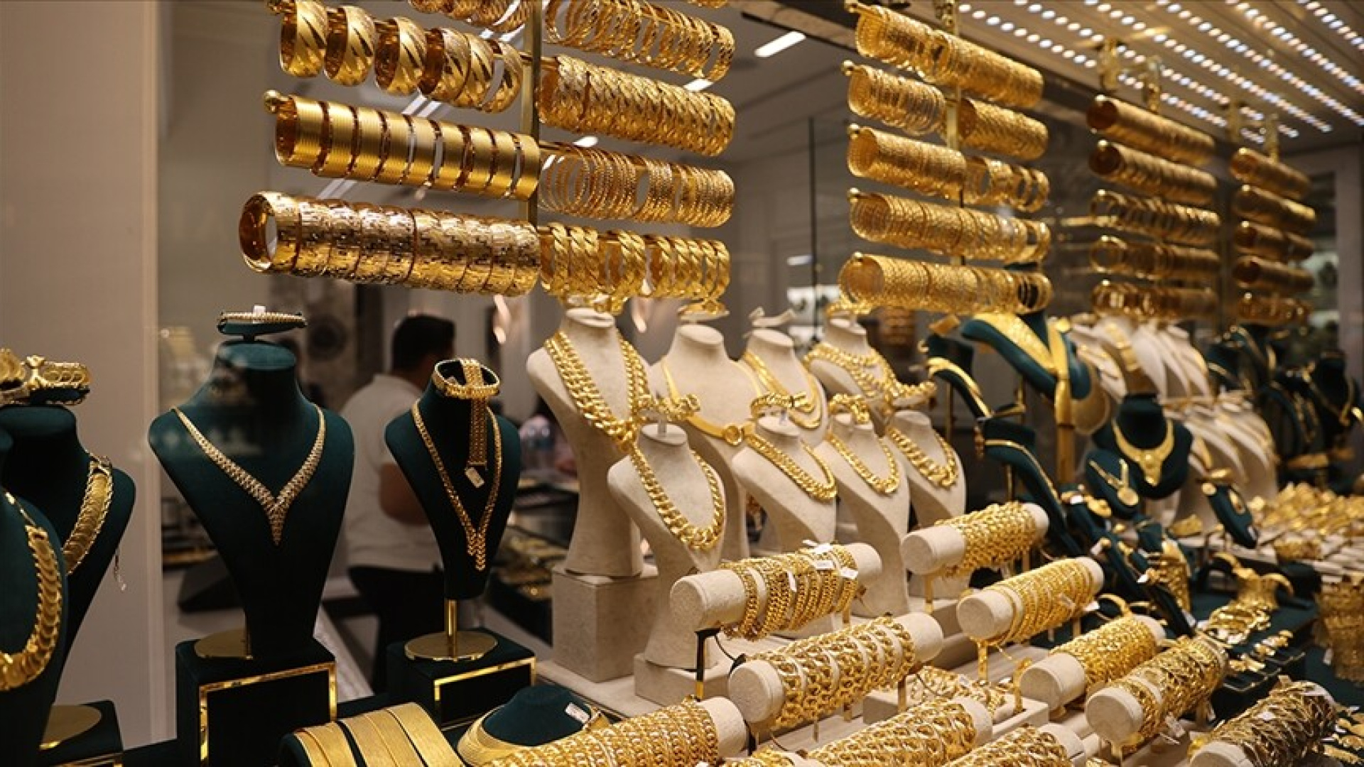 19 Mayıs kuyumcular açık mı, kapalı mı? Resmi tatilde altın alışverişi yapılır mı?