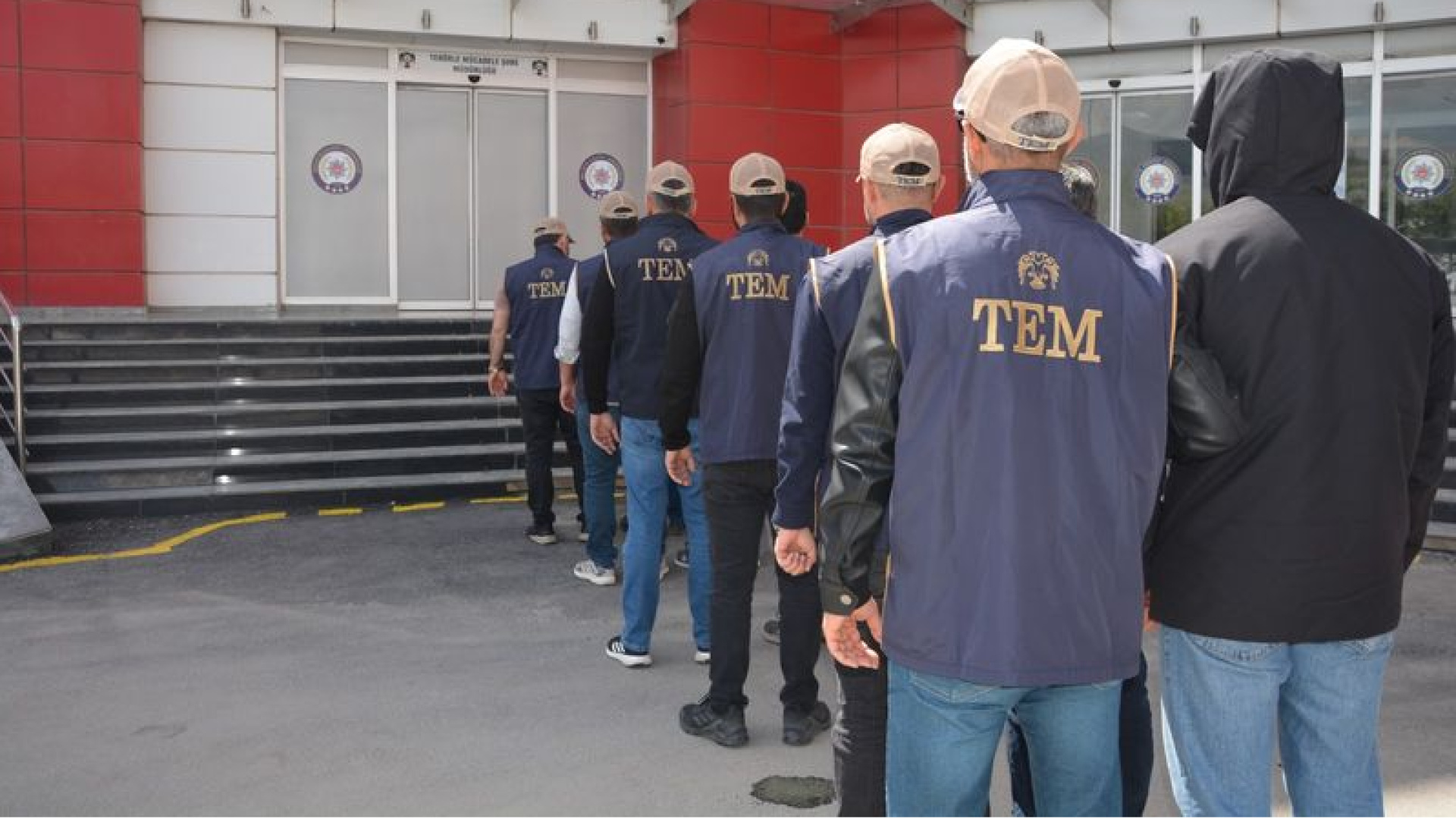 Ankara merkezli 11 ilde FETÖ operasyonu: 24 gözaltı kararı