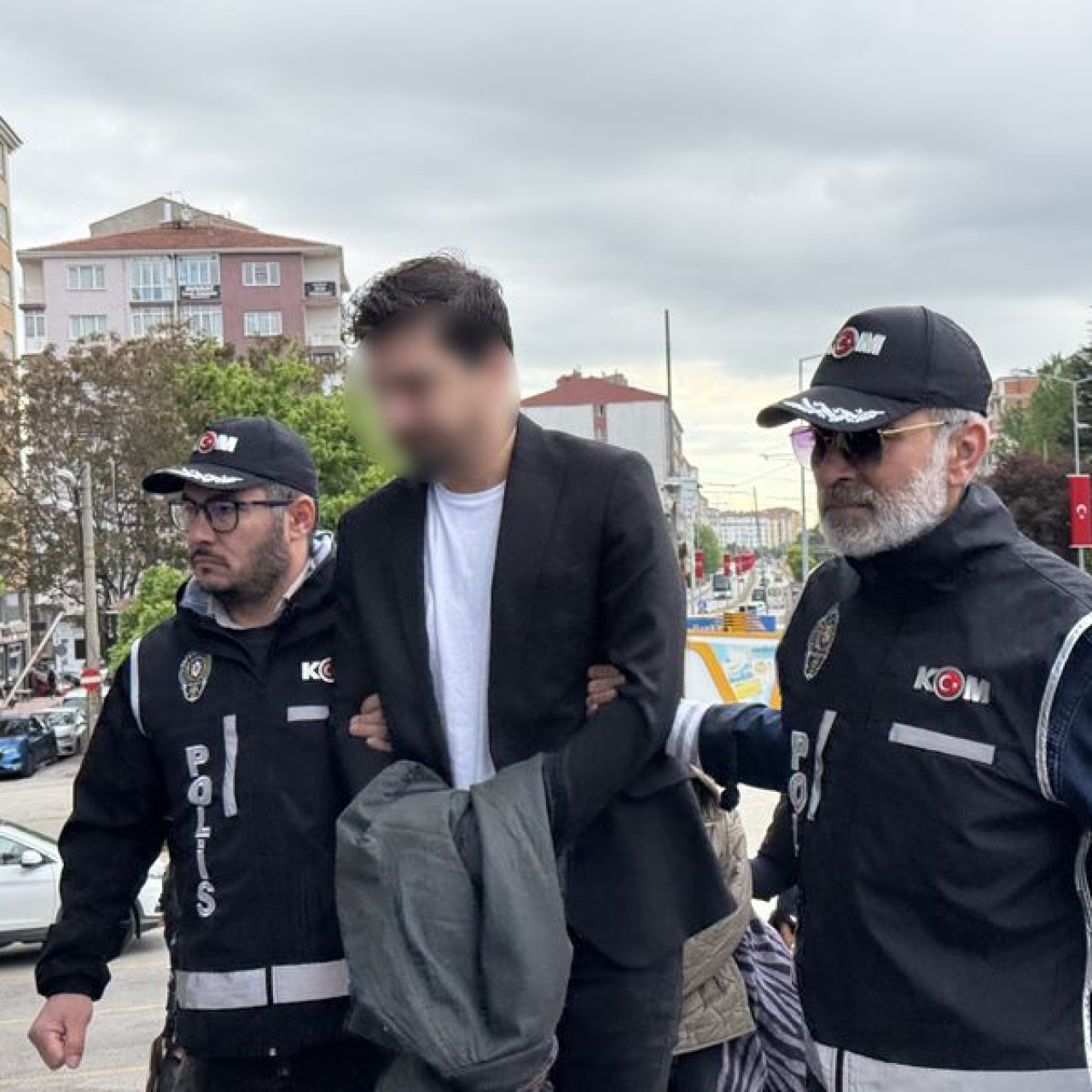 "Usulsüzlükleri söyleyince kovuldum"