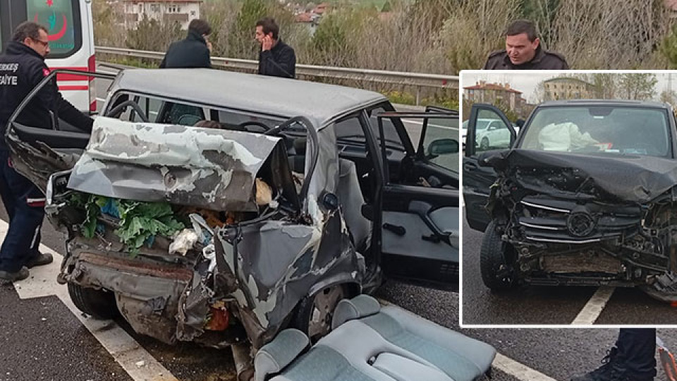 Park halindeki otomobile çarptı... Panelvan ölüm saçtı!