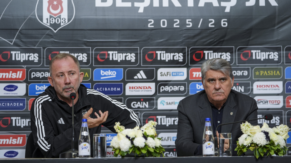 Beşiktaş'ta kritik toplantı sona erdi!