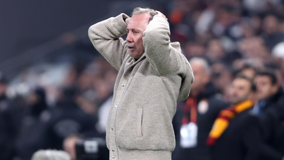 Beşiktaş'ta Sergen Yalçın dönemi sona erdi!