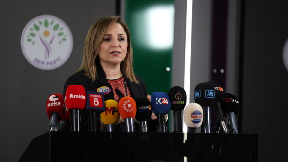 DEM Parti: Yeni bir çıkış yolu aranıyor