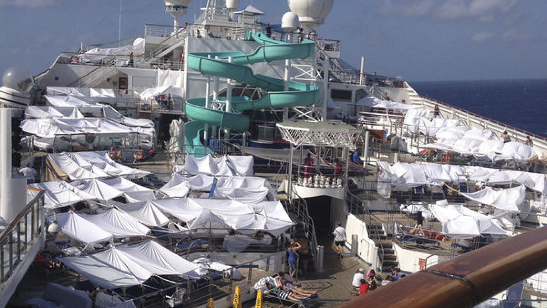 Lağım taştı, yemek krizi çıktı, günlerce mahsur kaldılar: 4 bin kişilik cruise gemisi bir anda hayatta kalma savaşına döndü
