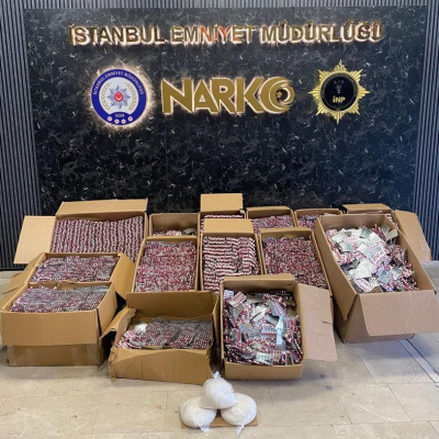 İstanbul'da 3 kilogram uyuşturucu ele geçirildi: 3 gözaltı