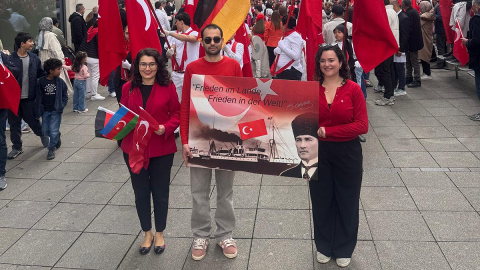 Stuttgart'ta Türk Kültür Günü ve 19 Mayıs coşkusu