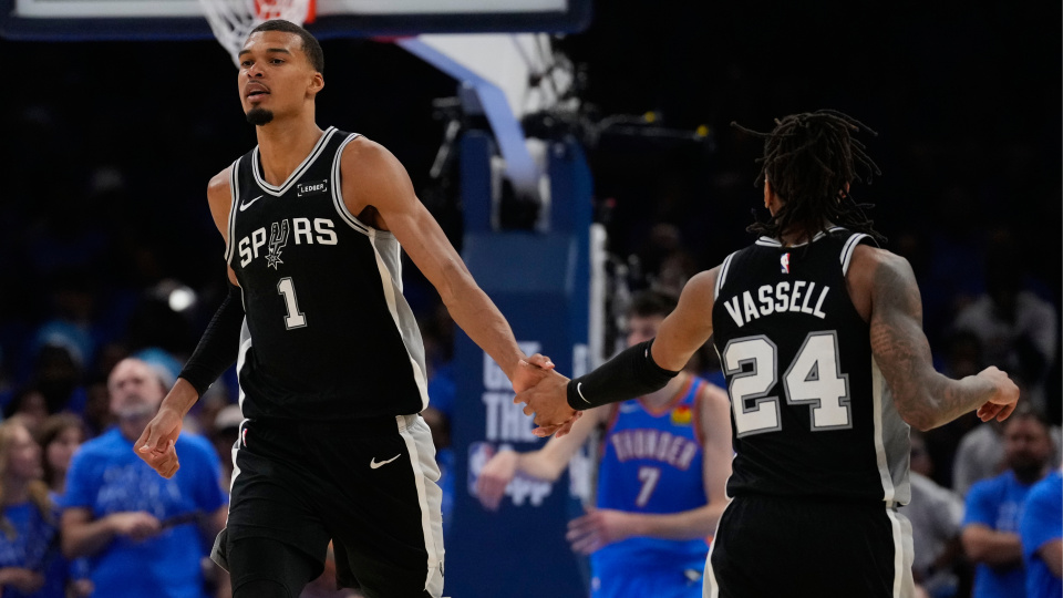 Spurs, Konferans finaline galibiyetle başladı!