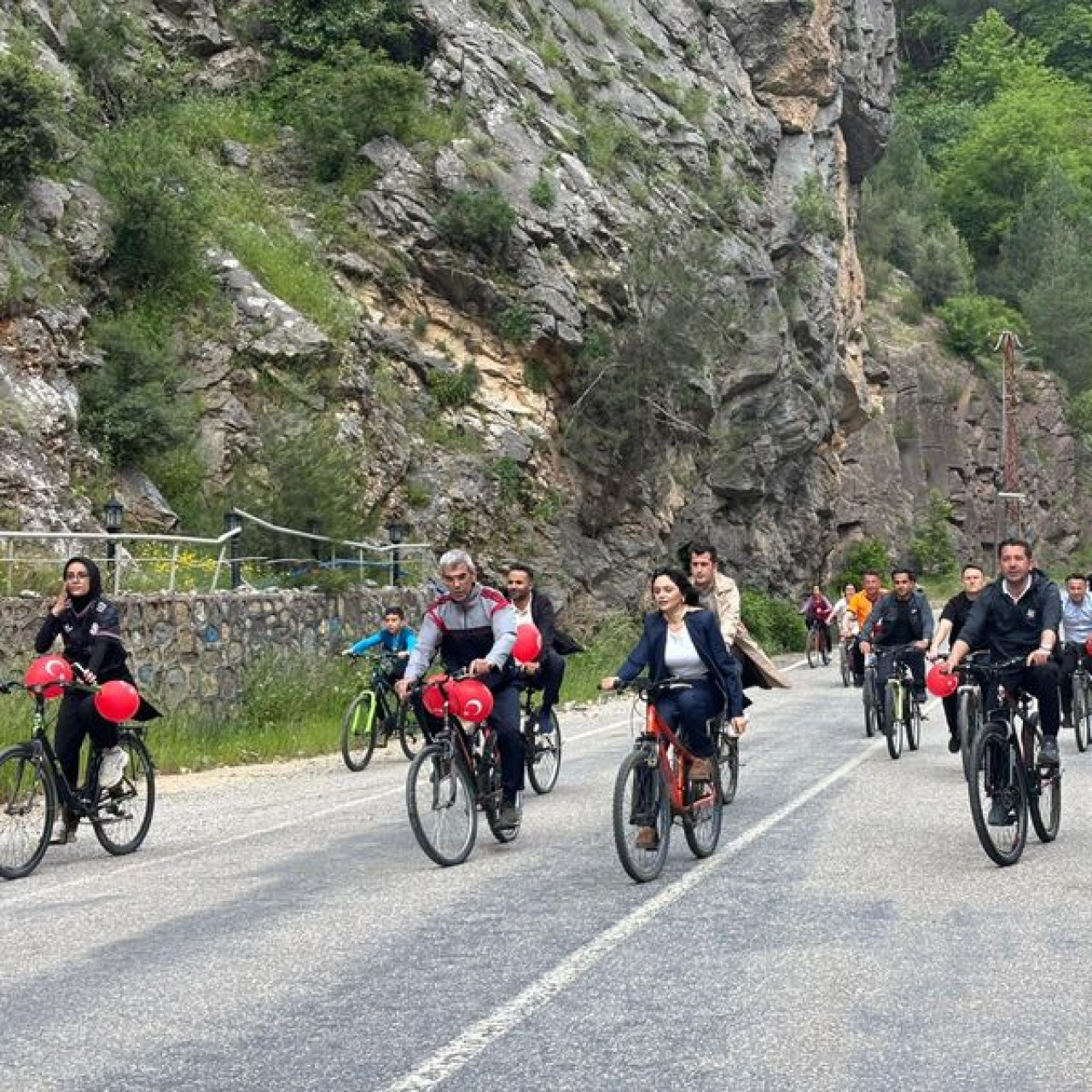 Feke'de Gençlik Vurgunu: Pedal Devrimi!