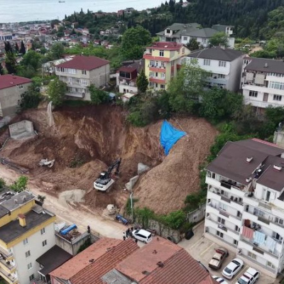 Temel kazısı 56 kişiyi evinden etti