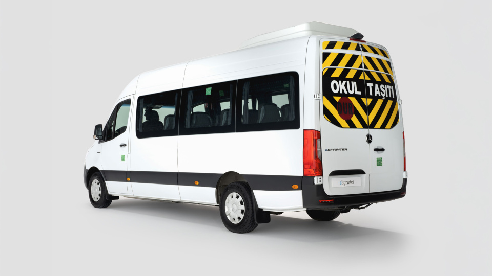 Okul servisi elektrikli oldu