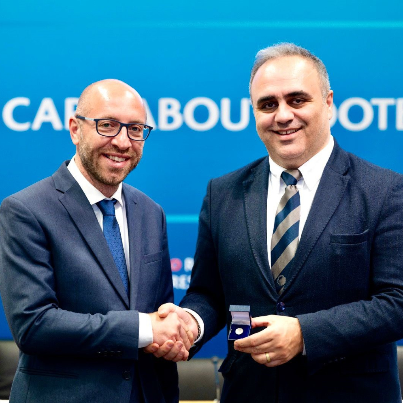 Ural Aküzüm, UEFA Gençlik ve Amatör Futbol Komitesi Toplantısı'na katıldı