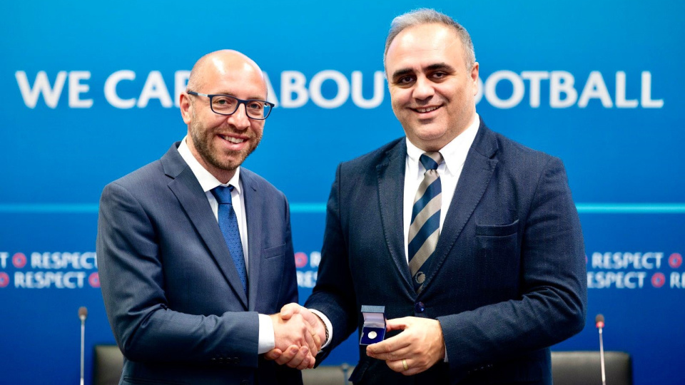Ural Aküzüm, UEFA Gençlik ve Amatör Futbol Komitesi Toplantısı'na katıldı