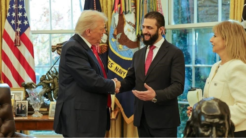 Trump'tan Şara'ya parfüm hediyesi
