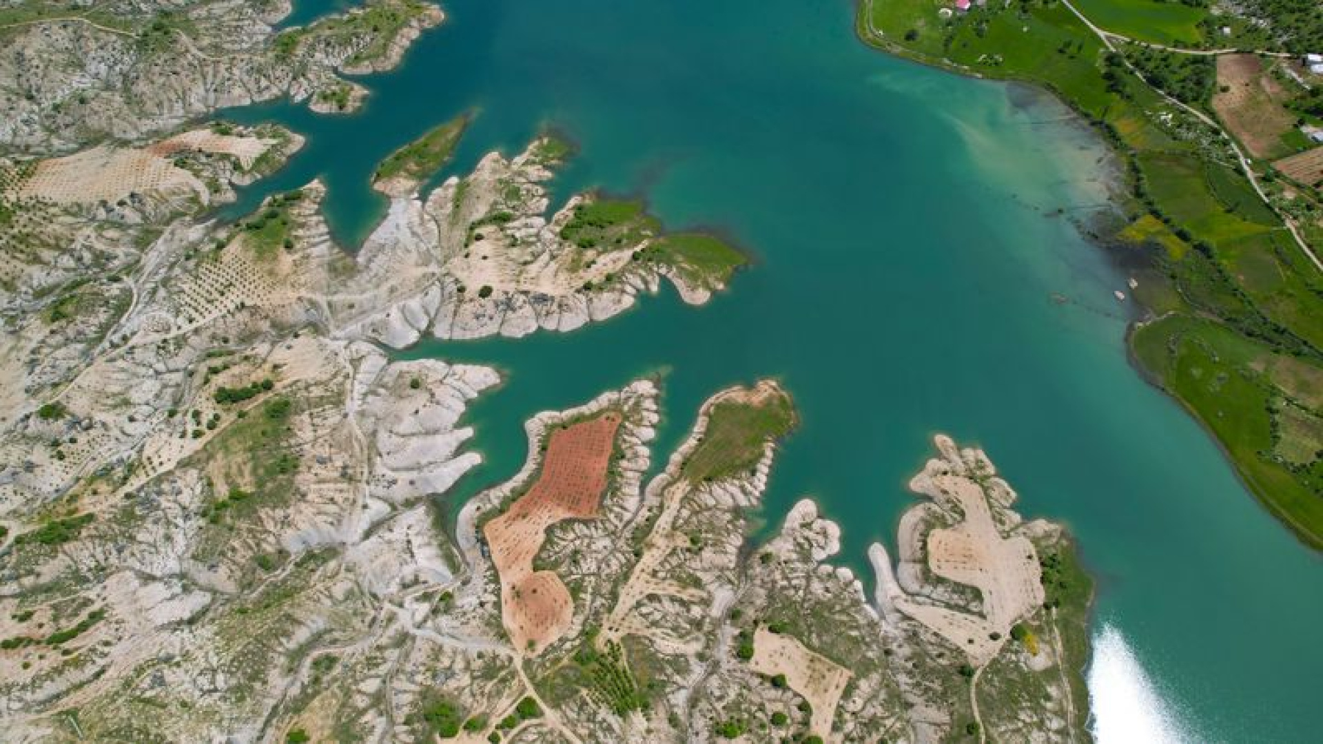 Ergani'nin Saklı Cenneti Selgeto: Turkuaz Sular ve Bakir Doğa