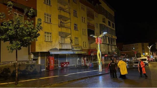 Hakkari'de riskli 6 bina tahliye edildi