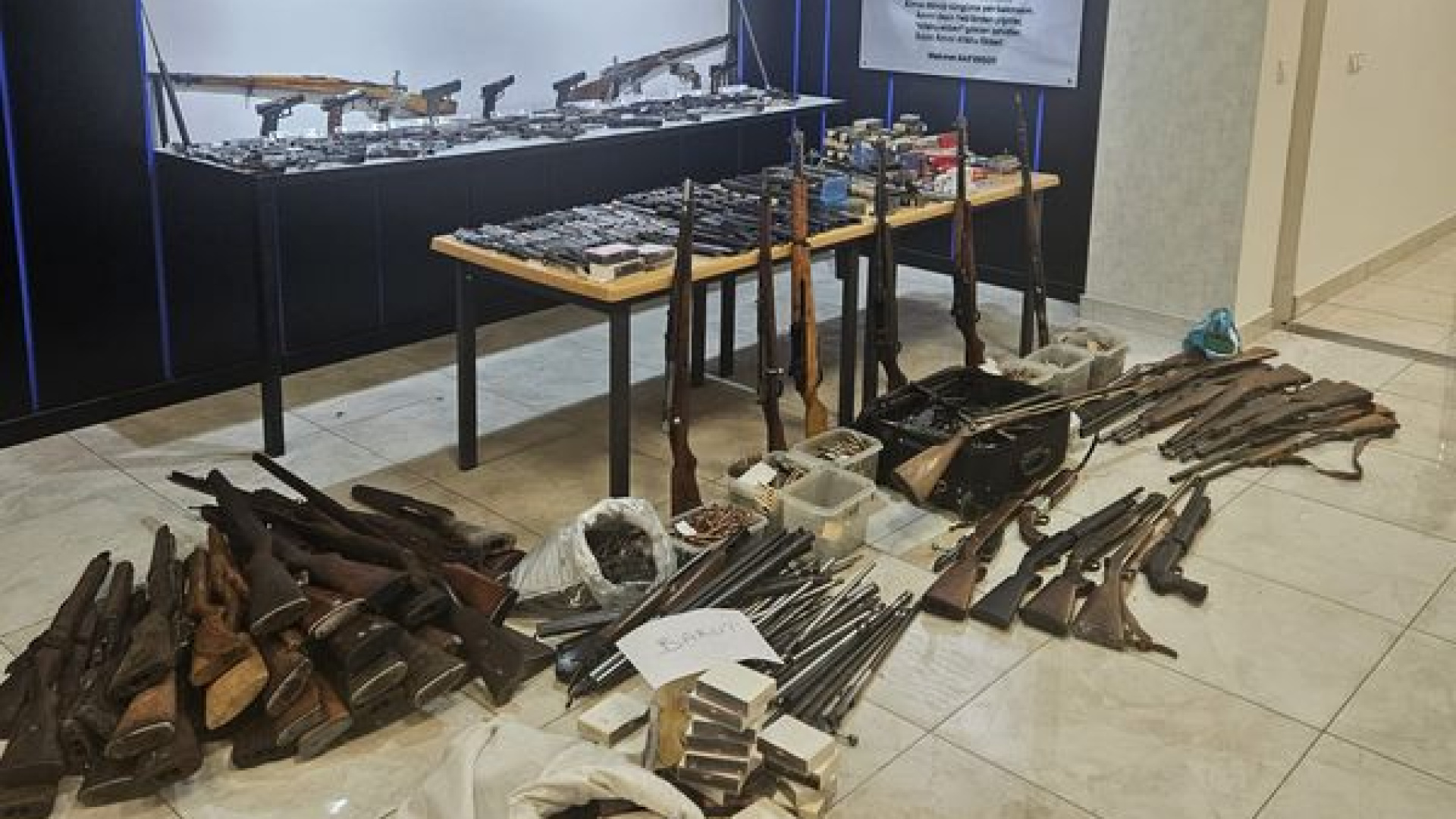 SON DAKİKA! Başkentte evinde çok sayıda silah bulunan şüpheli için adli işlem - Son dakika haberleri
