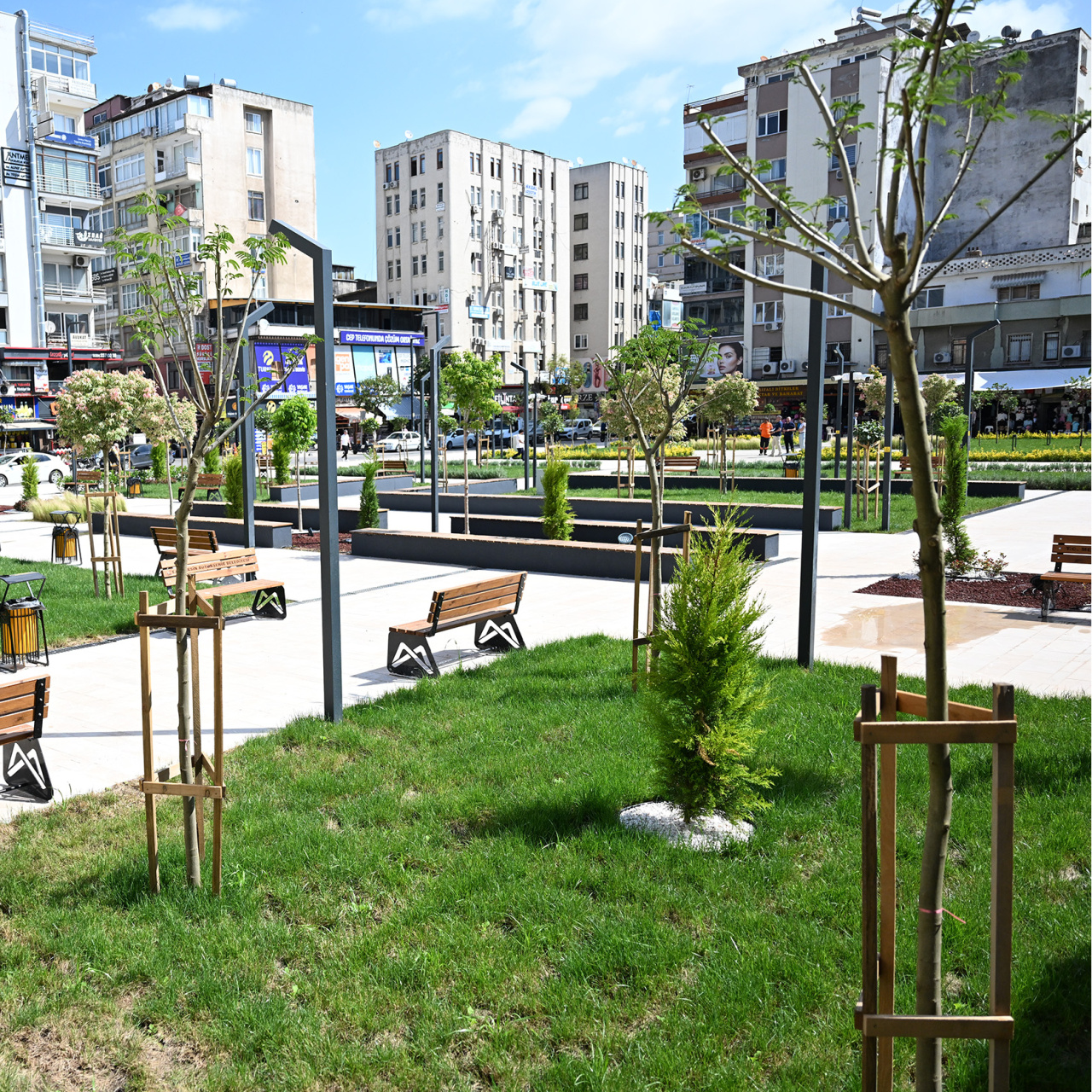 Mersin'in Kalbine Yeni Bir Nefes: Kent Meydanı Yeniden Doğdu!
