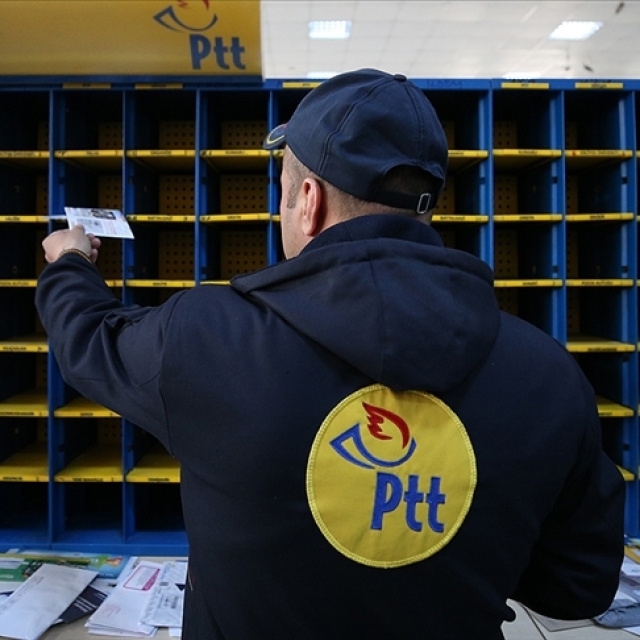Arefe günü PTT açık mı?