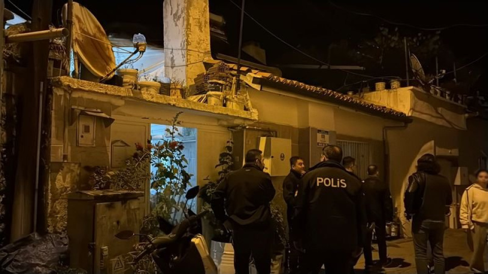 Evde çakmak gazı patladı: 3 ağır yaralı
