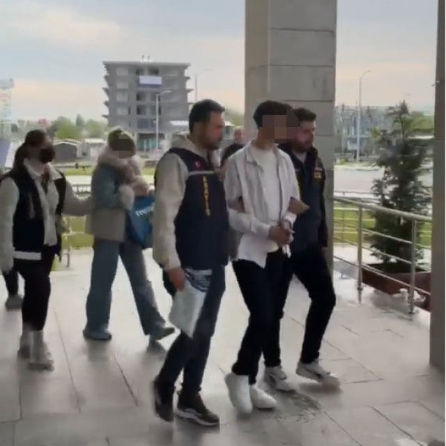 Kütahya'da düşük ayarlı altın dolandırıcılığı: 4 gözaltı