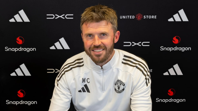 Man. United, Carrick'le 'devam' dedi