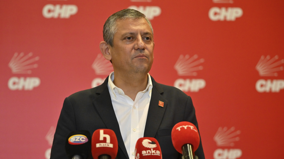 Özel, Belediye Başkanlarıyla görüştü