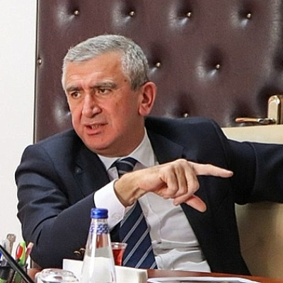 Akçakoca Belediye Başkanı gözaltına alındı