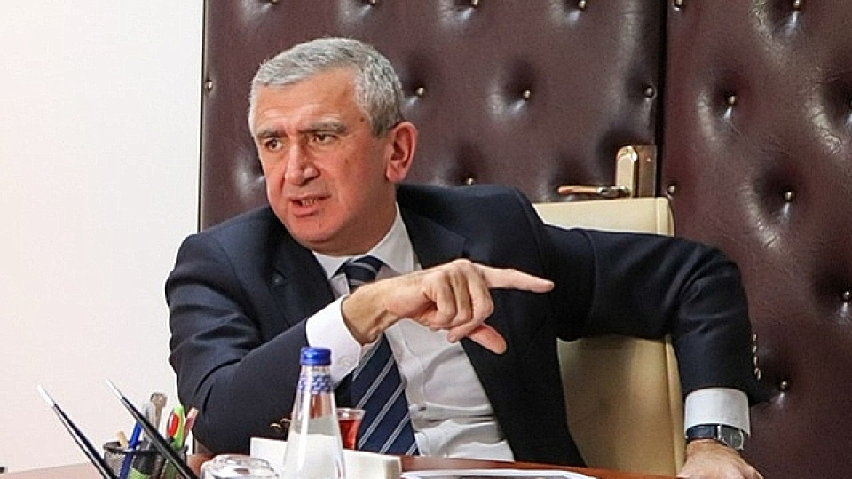 Akçakoca Belediye Başkanı gözaltına alındı