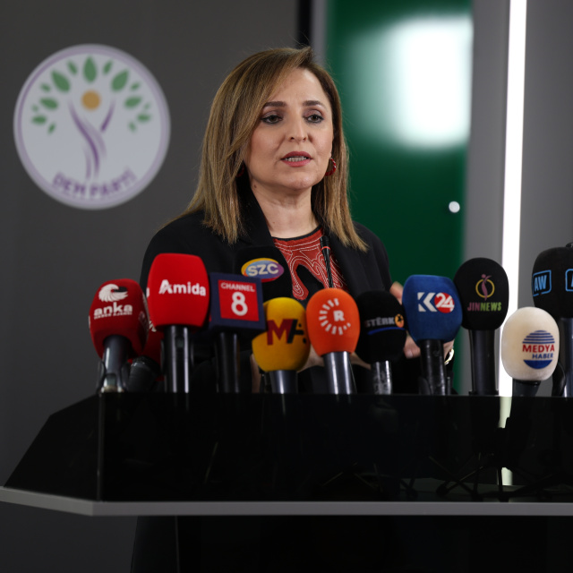 "İmralı heyeti yarın Öcalan ile görüşecek"