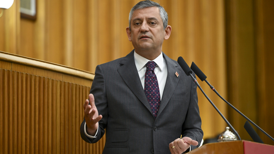 Özgür Özel: Bir uzlaşı yok 40 gün içinde kurultay