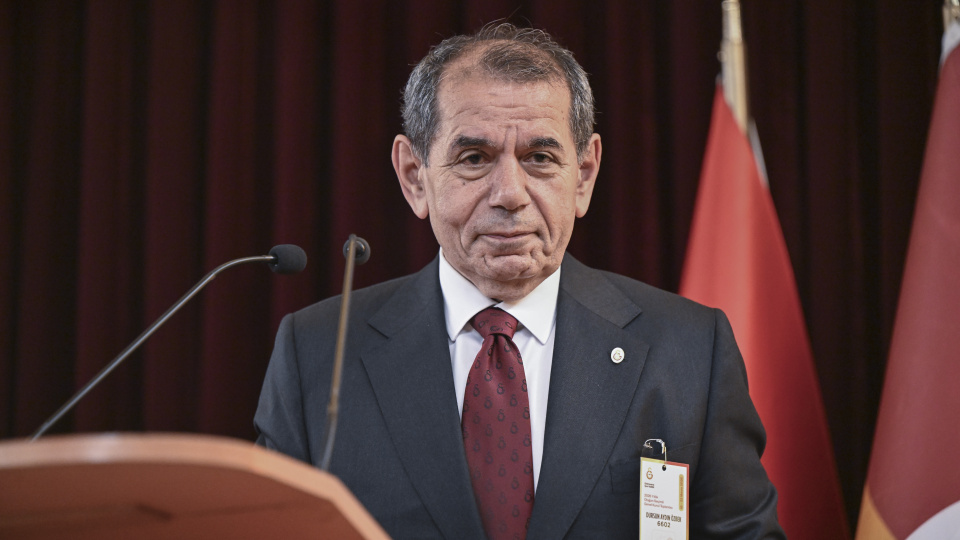 Dursun Özbek: Tarihi bir sorumluluğumuz var!