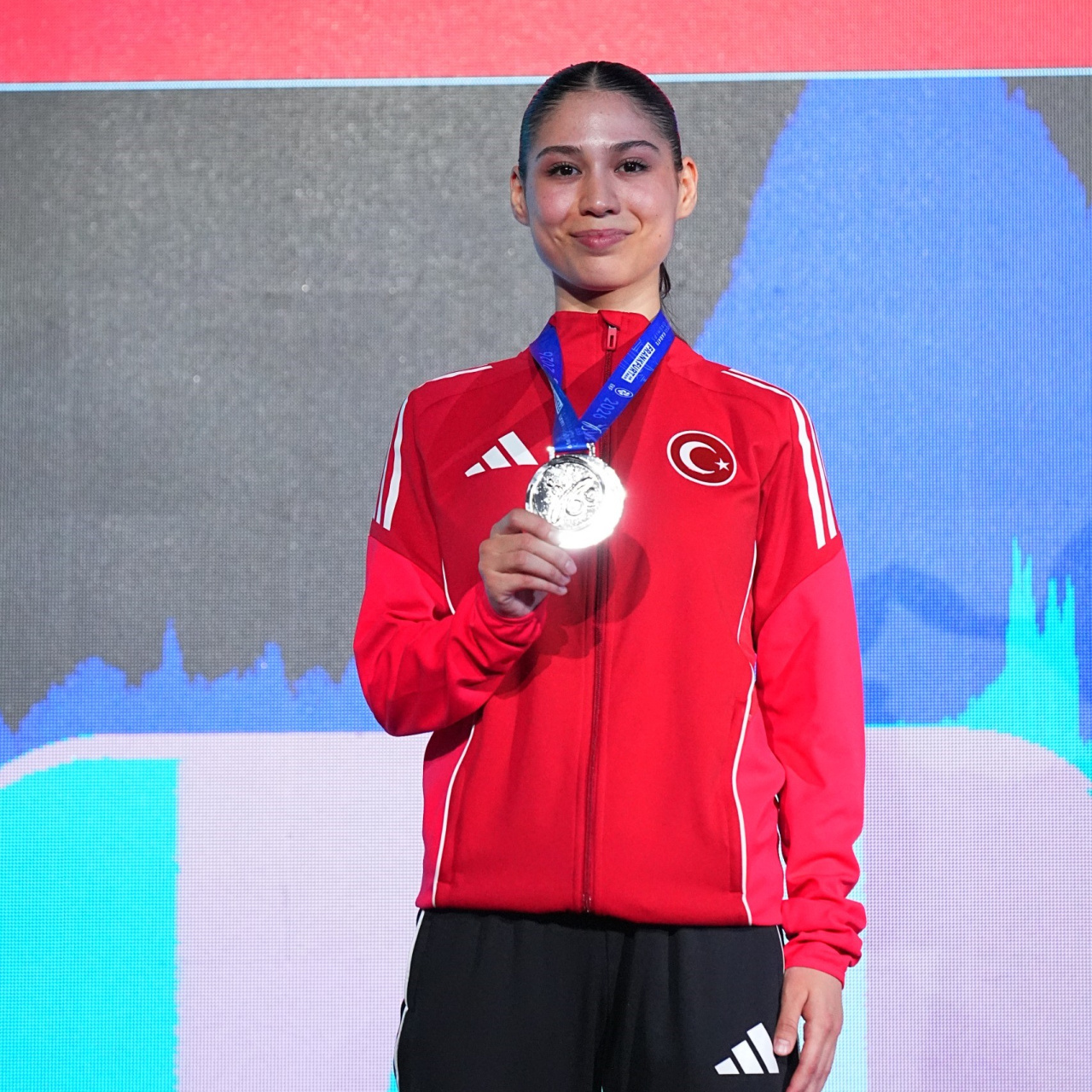 Zümra Rezzan İm, gümüş madalya kazandı!