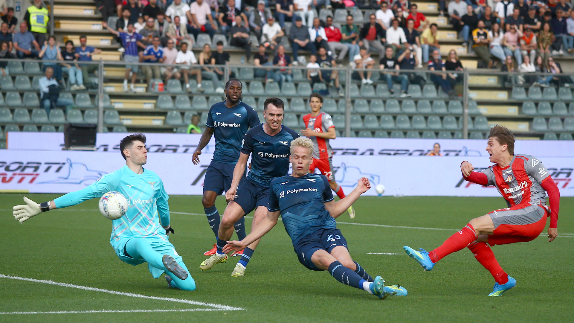 Serie A'da küme düşen son takım Cremonese oldu