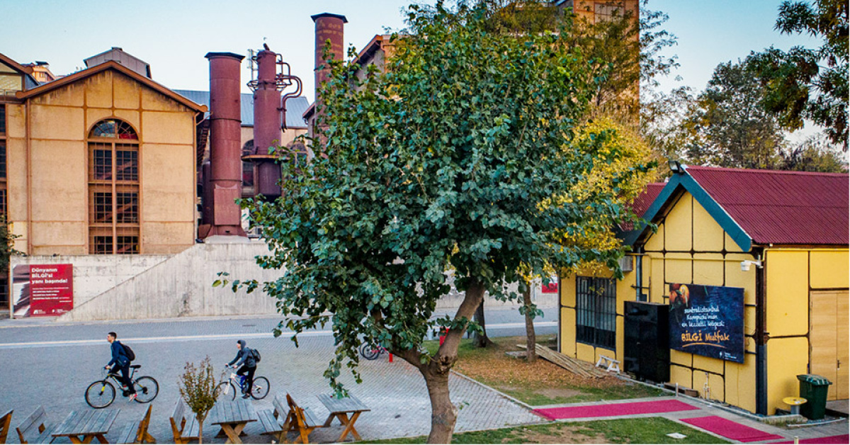 İstanbul Bilgi Üniversitesi faaliyet izni devam ediyor