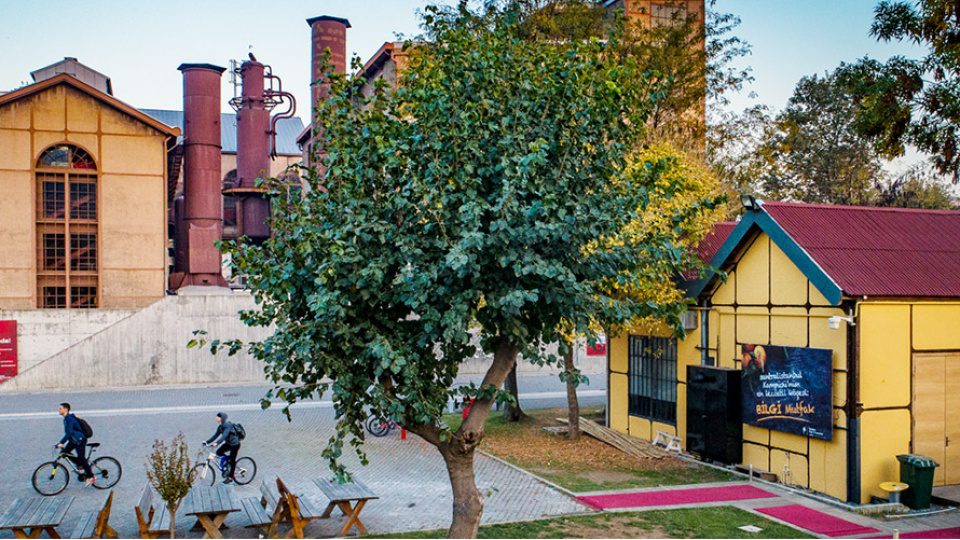 Bilgi Üniversitesi'ni kapatma kararı iptal edildi