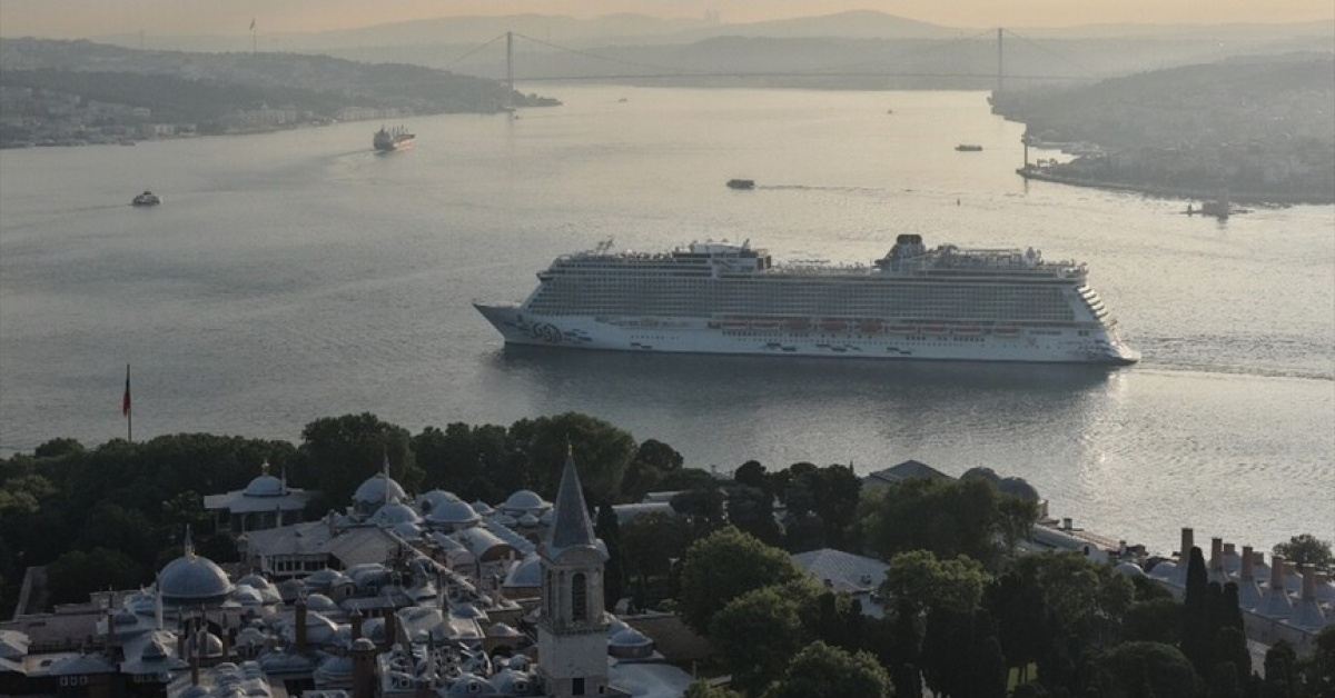 Kruvaziyer Turizmi Büyüyor, Yeni Gemiler Katılıyordu
