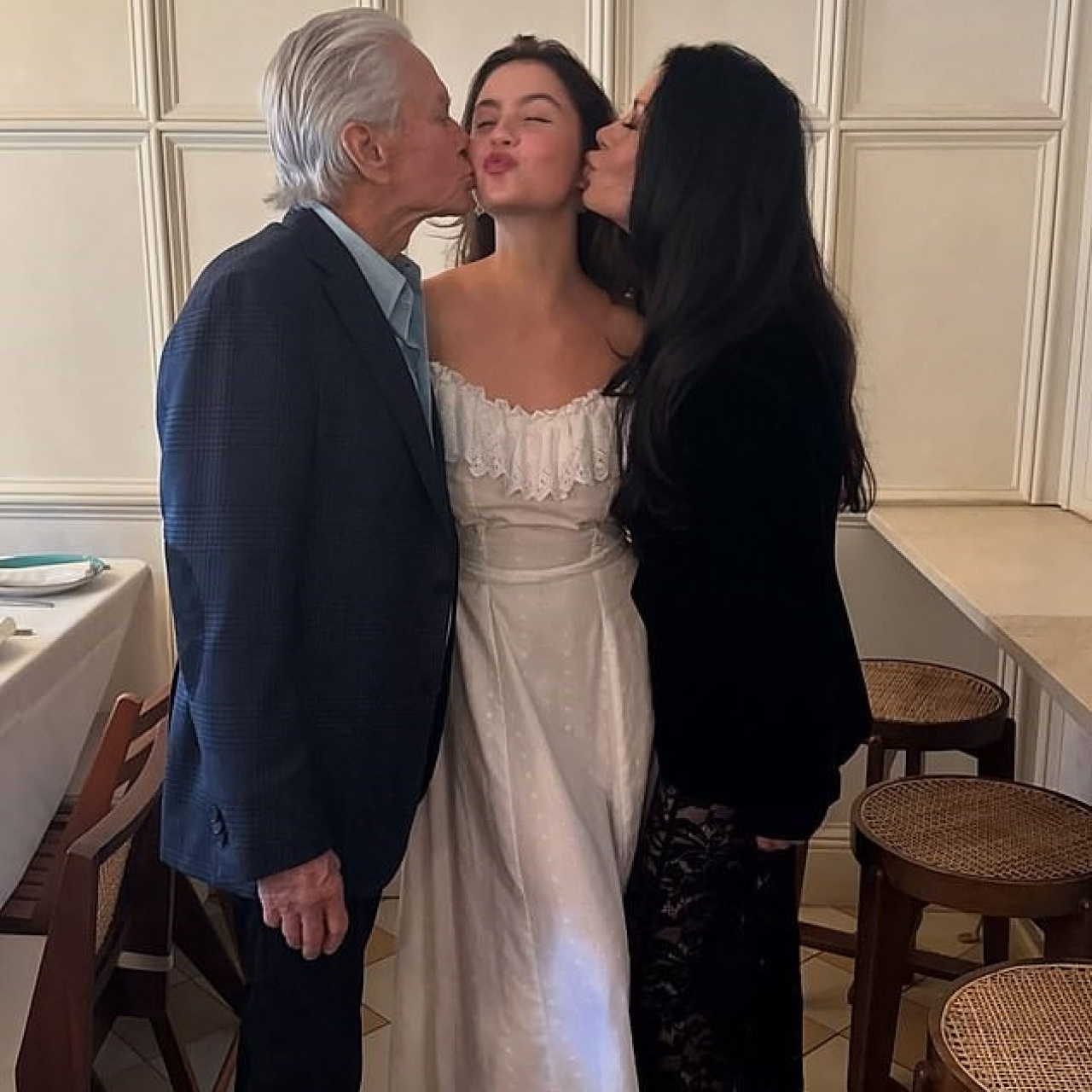 Gururlu anne-baba