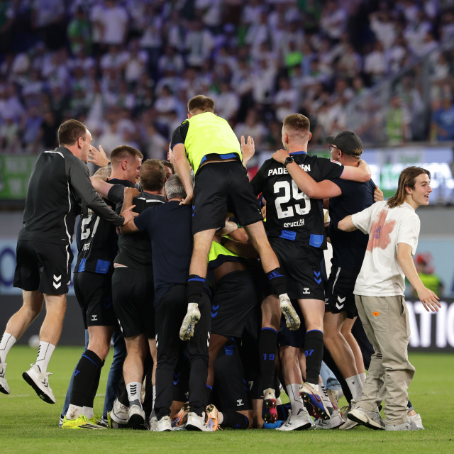 Paderborn, uzatmalarda Bundesliga'ya yükseldi!