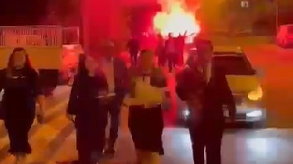 Kız isteme merasimini yangın sandılar!