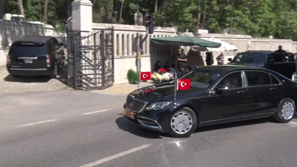 Cumhurbaşkanı Erdoğan'dan kabir ziyareti