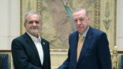 Pezeşkiyan ile görüştü
