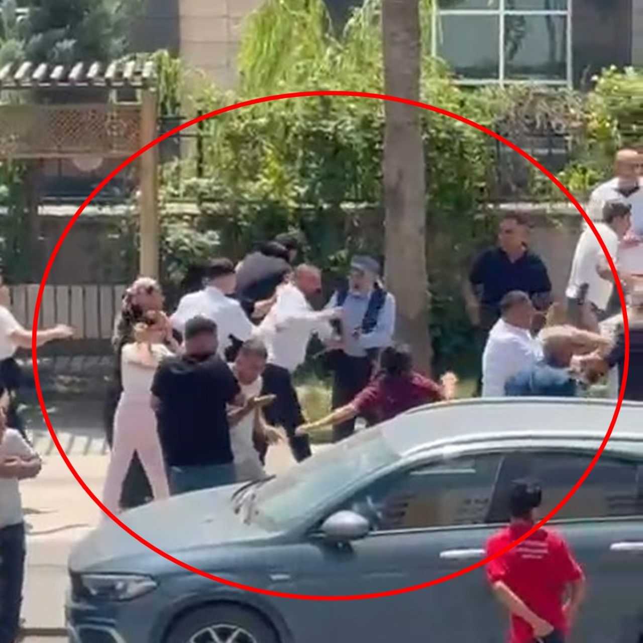 Ortalık savaş alanına döndü