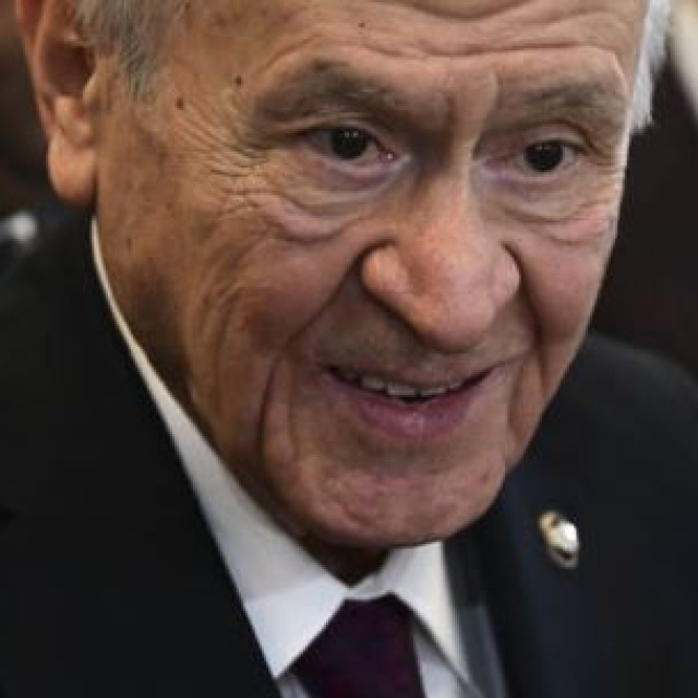 Kılıçdaroğlu ve Özel'e telefon